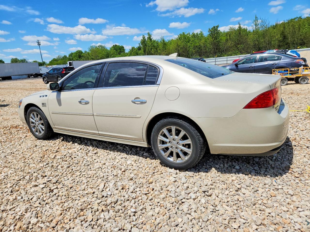 2011 Buick Lucerne Cxl - Фото 2
