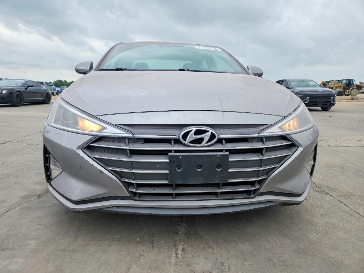 2020 Hyundai Elantra Sel - Image 5