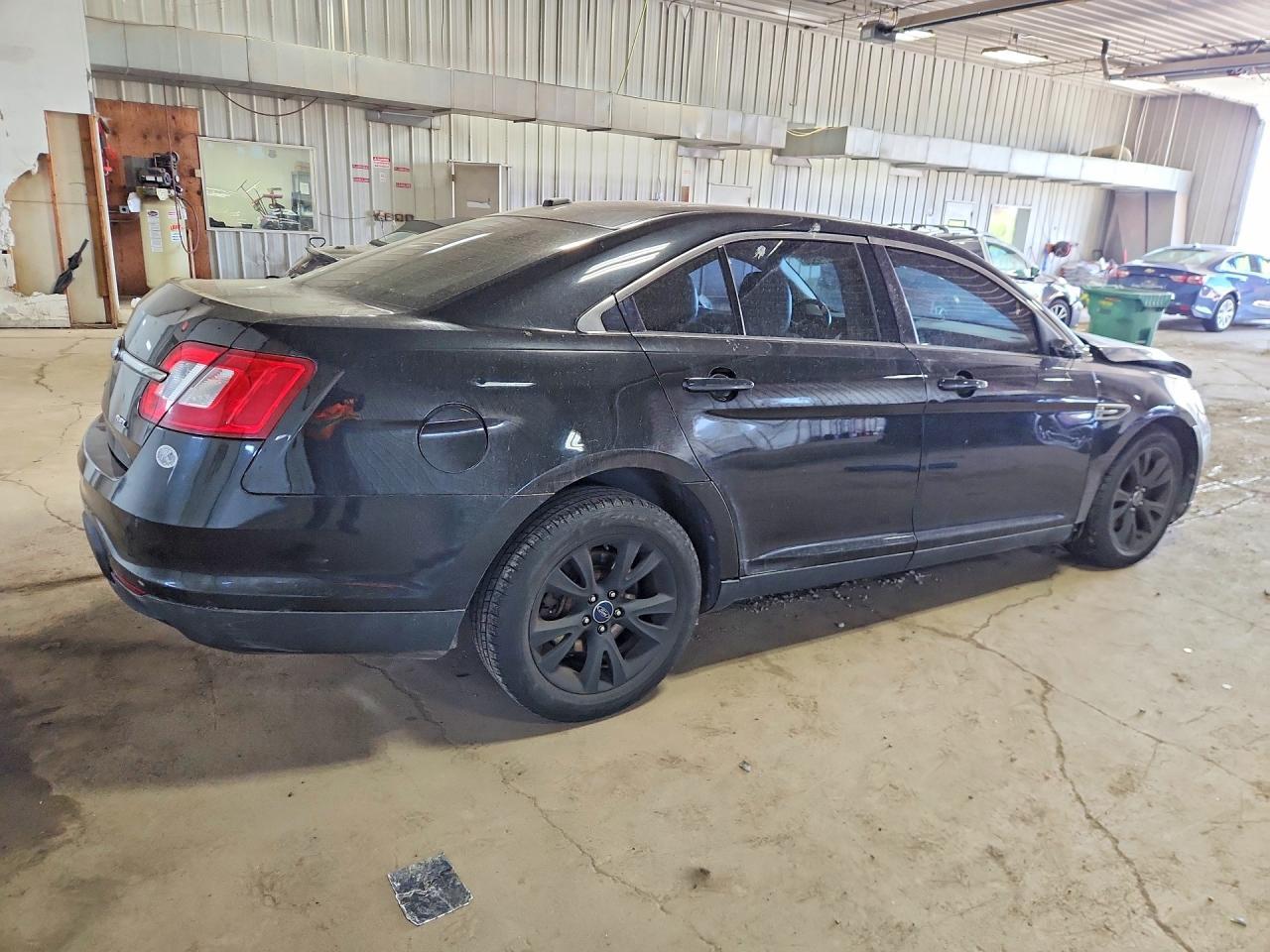 2010 Ford Taurus Sel - Image 3