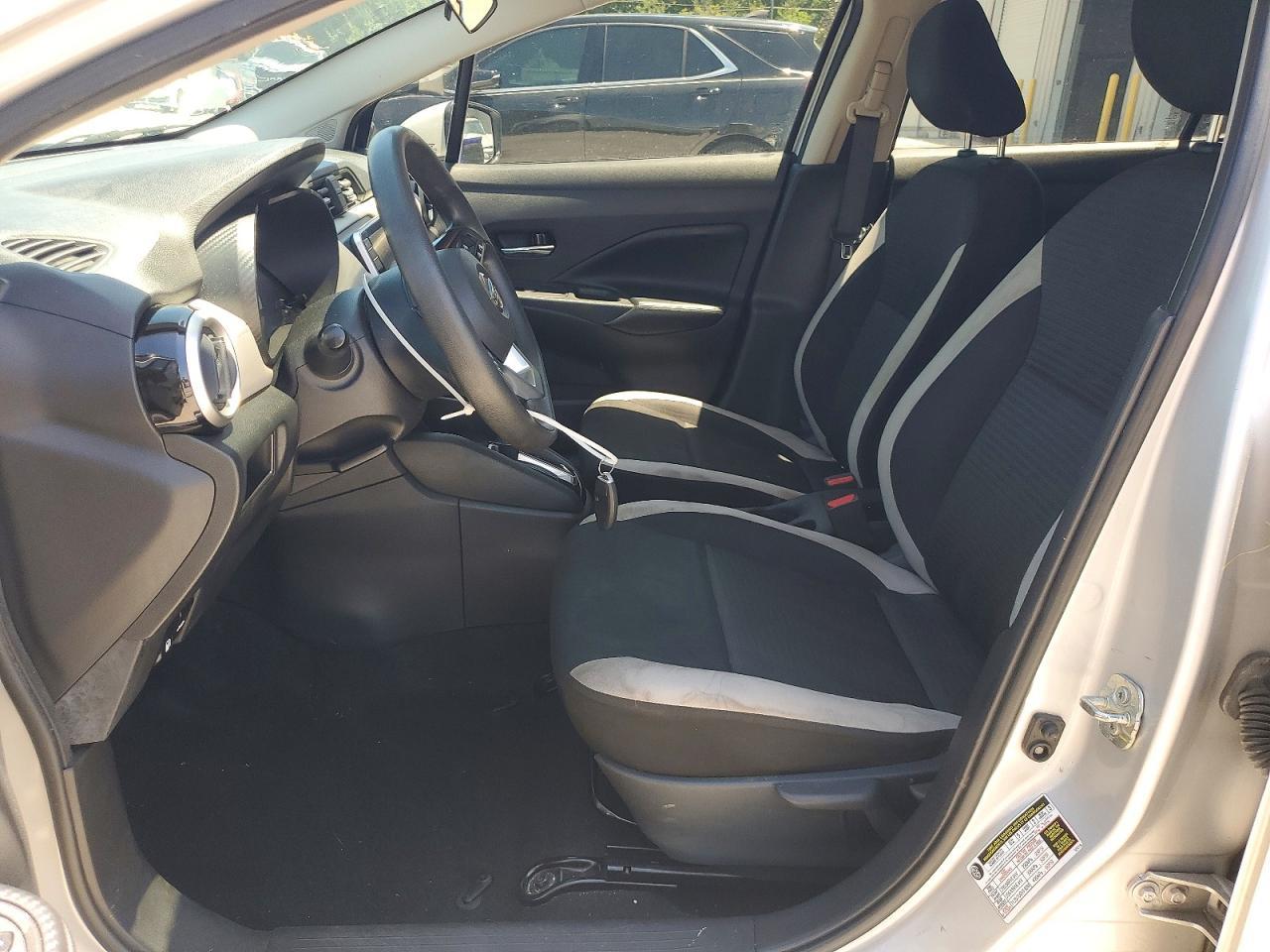 2020 Nissan Versa Sv - Image 7