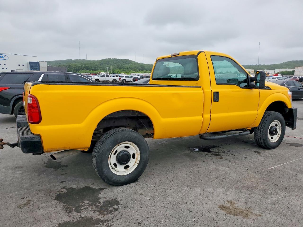 2012 Ford F350 Super Duty - Фото 3