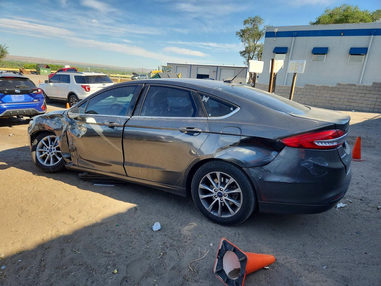 2017 Ford Fusion Se - Image 2