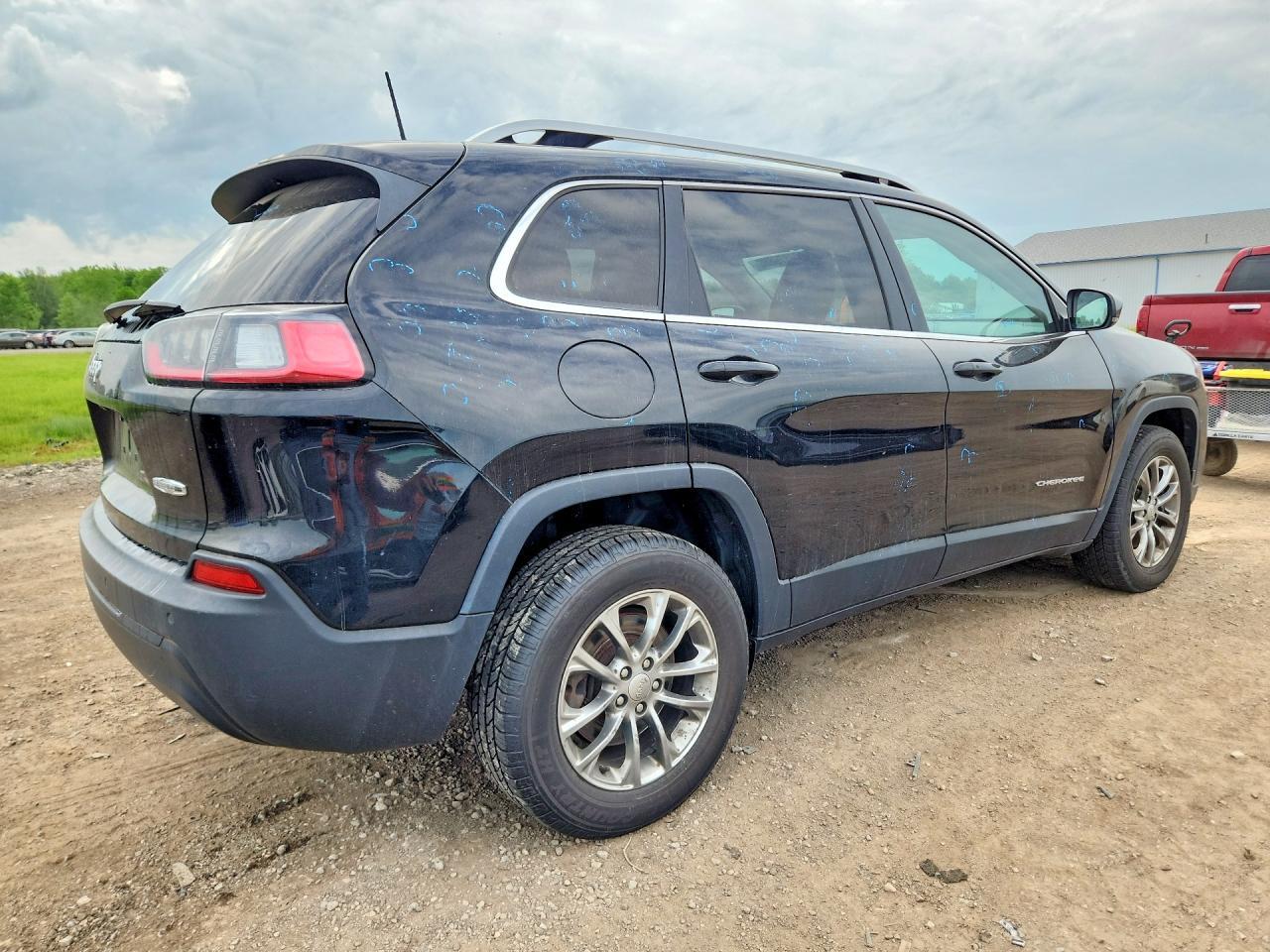 2019 Jeep Cherokee Latitude Plus - Фото 3