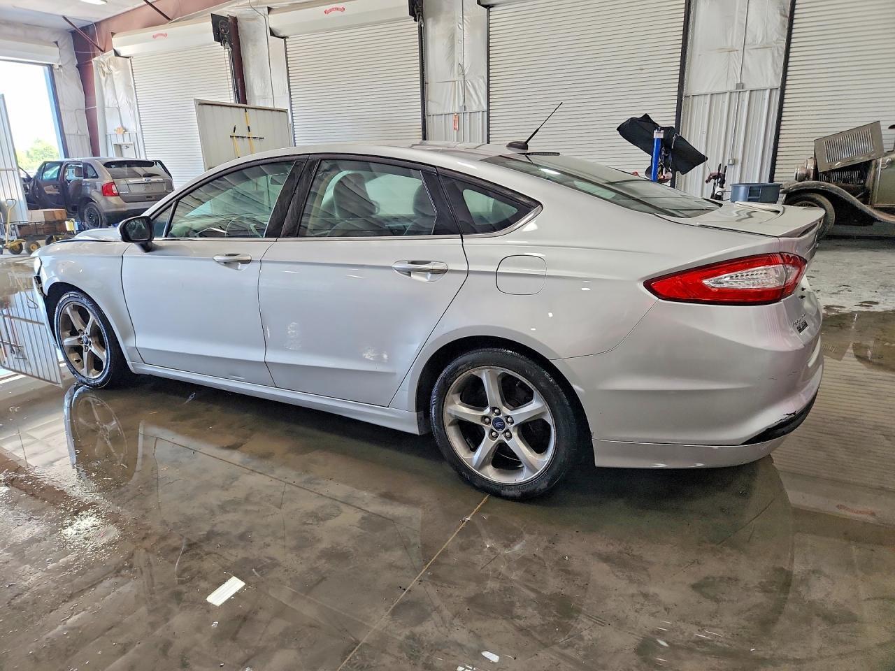 2016 Ford Fusion S - Image 2