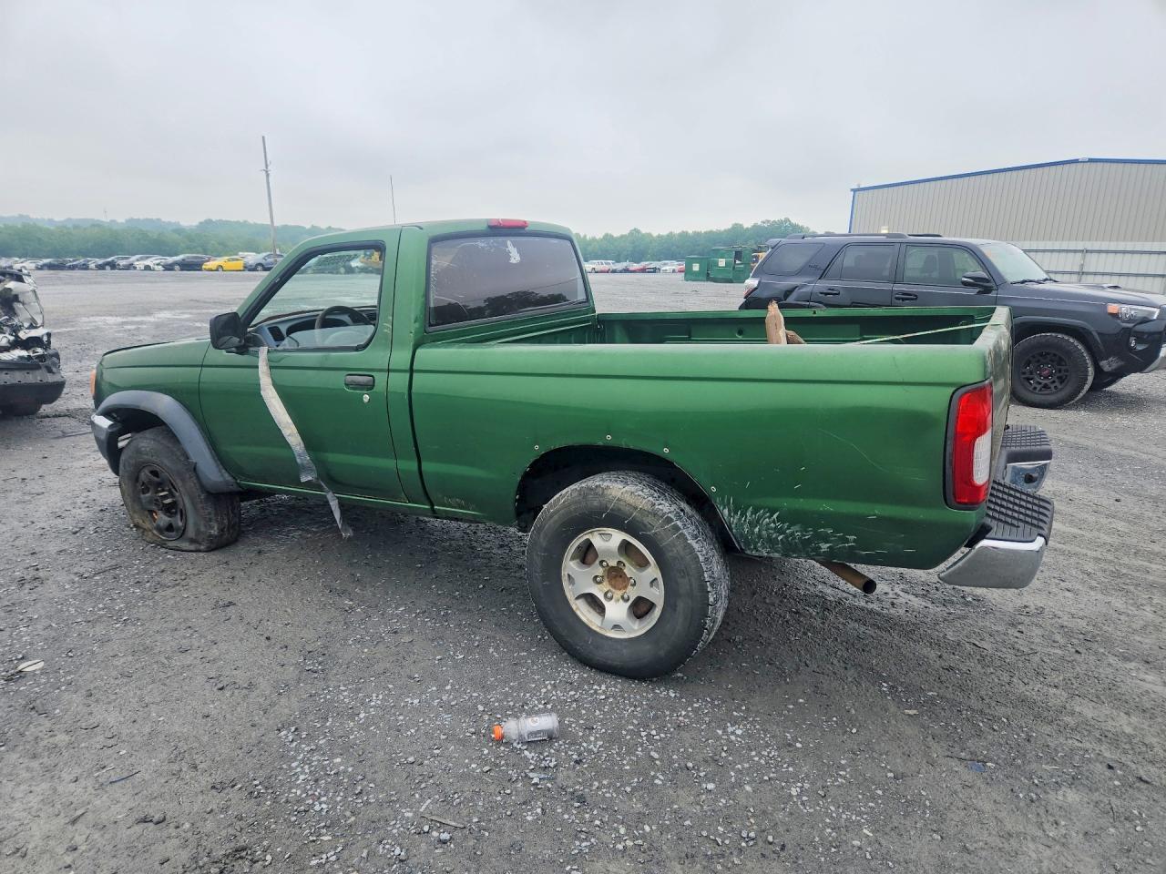 1998 Nissan Frontier - Image 2