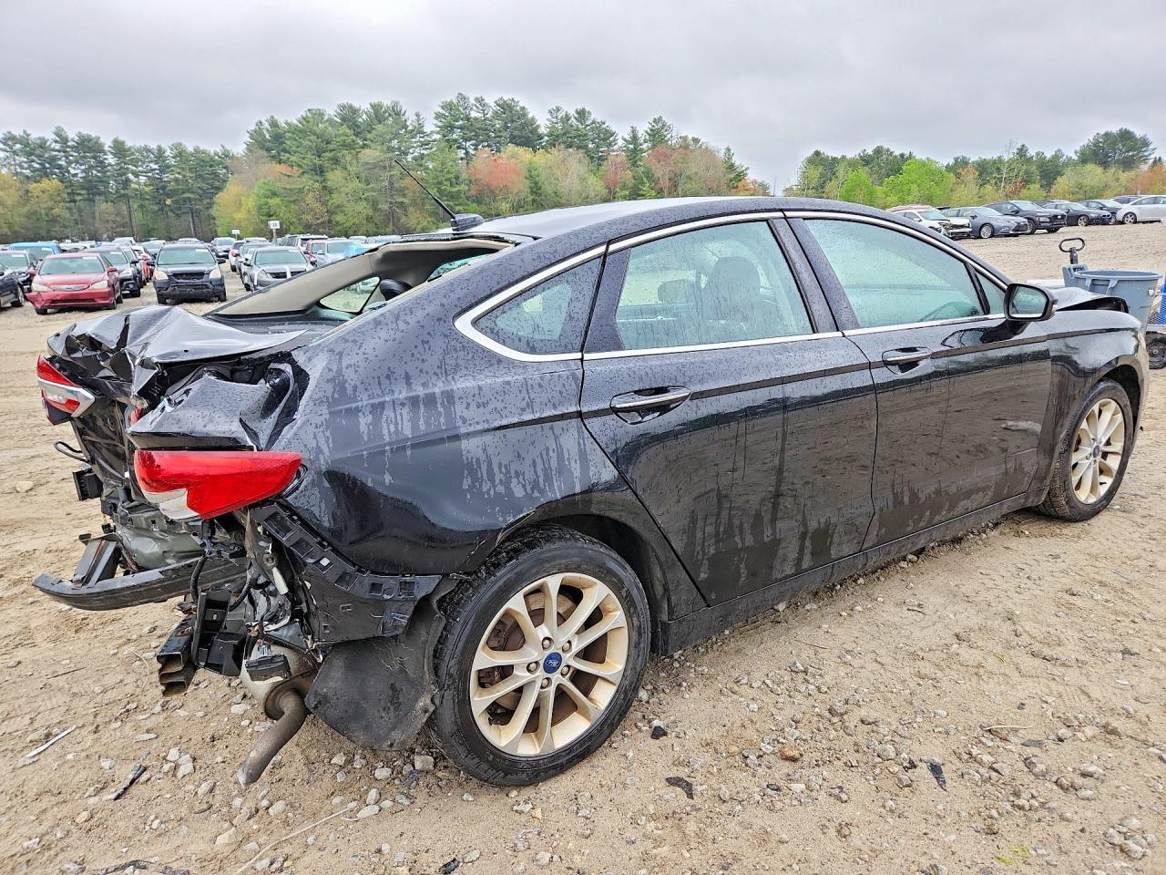 2020 Ford Fusion Titanium - Фото 3