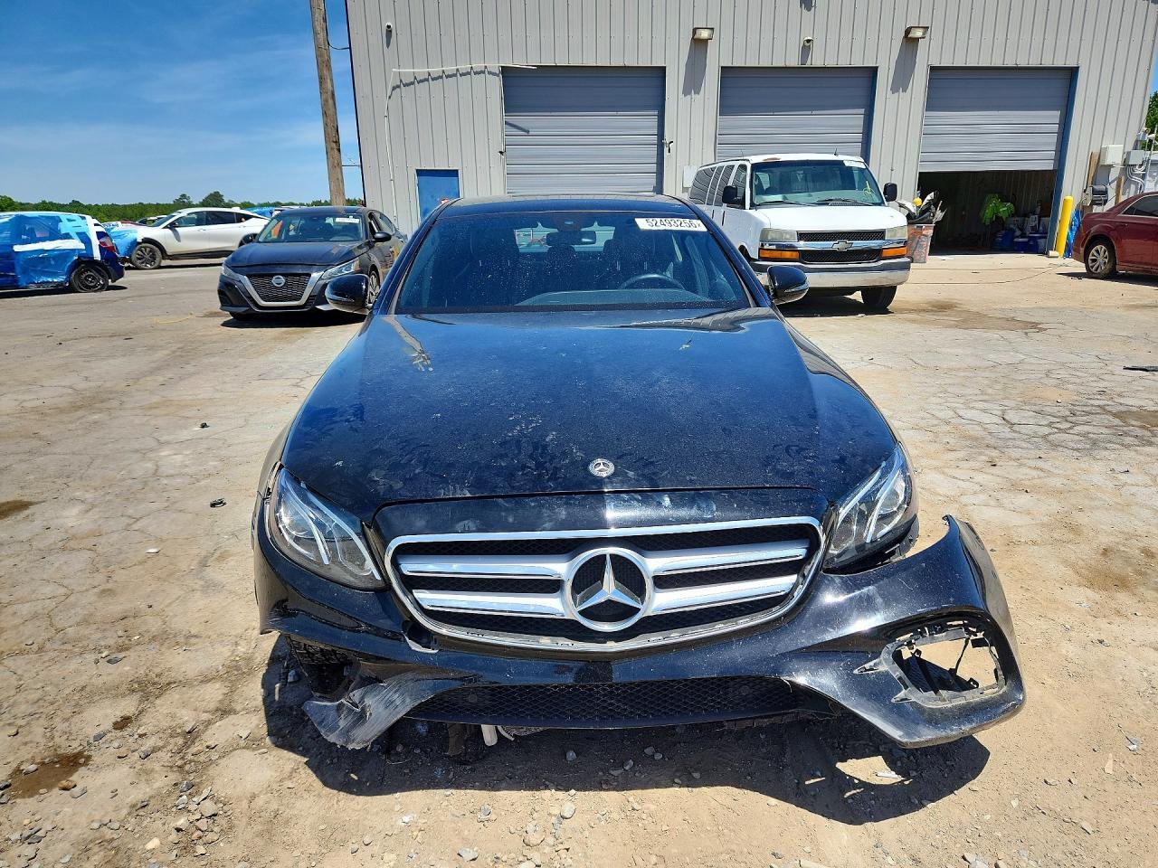 2018 Mercedes-Benz E 300 - Фото 5
