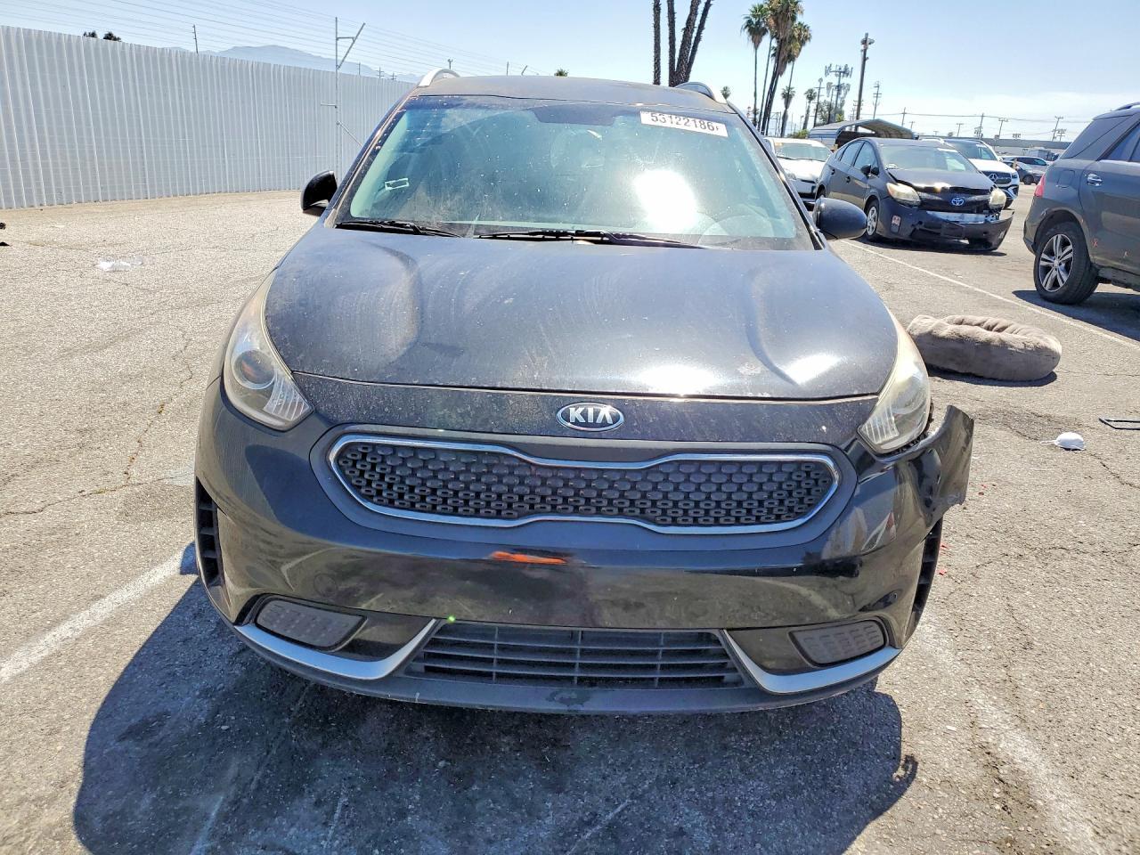 2017 Kia Niro Lx - Image 5