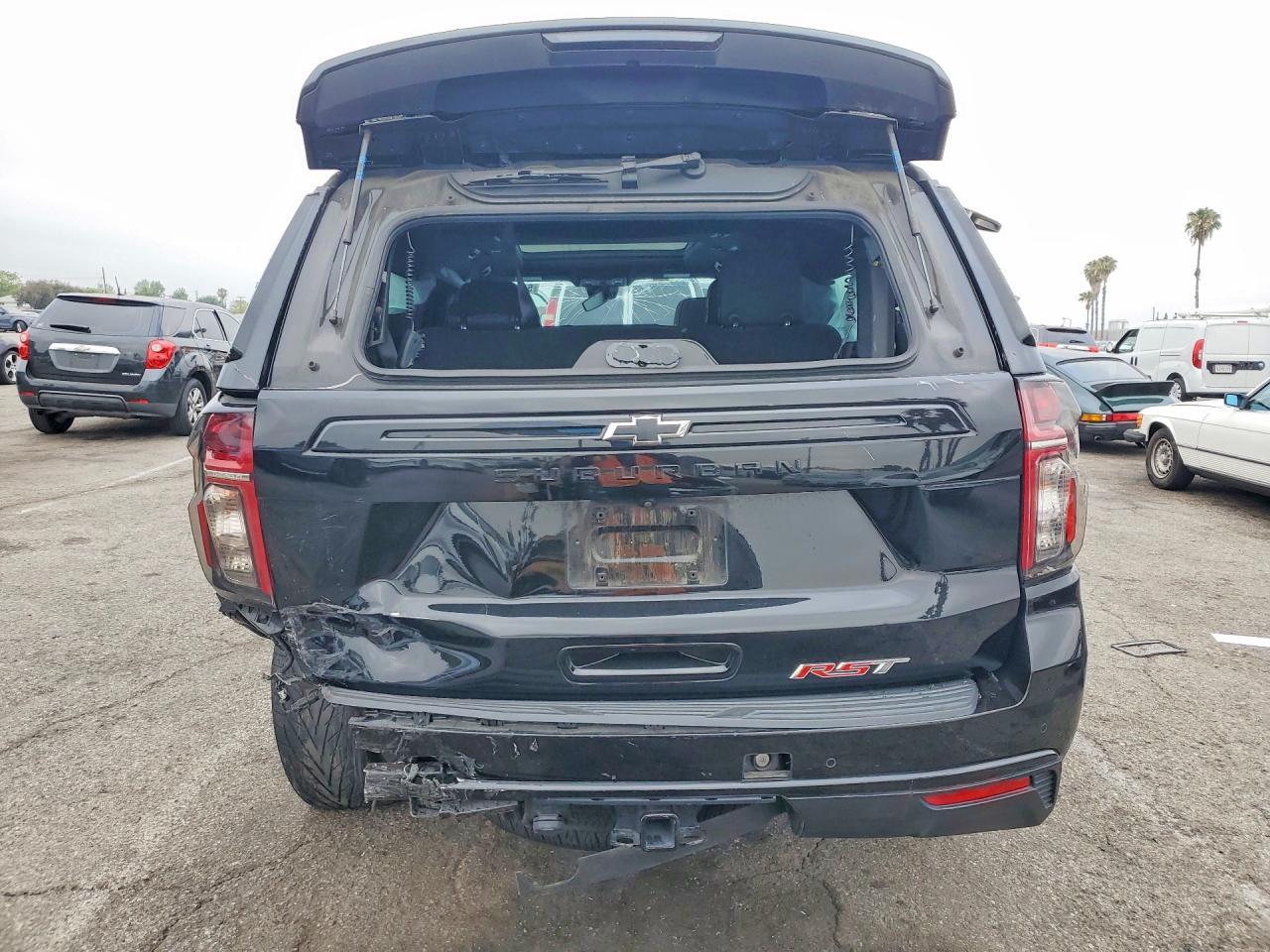 2023 Chevrolet Suburban C1500 Rst - Фото 6