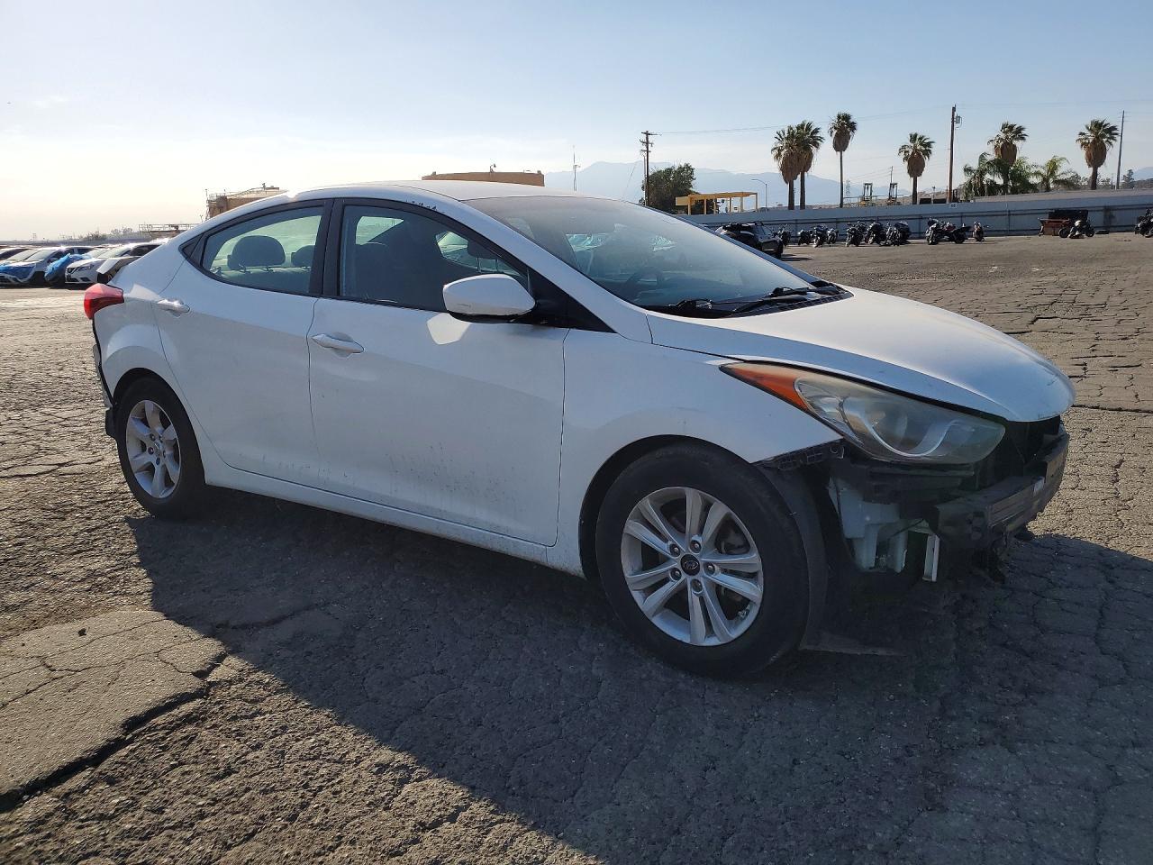 2013 Hyundai Elantra Gls - Фото 4