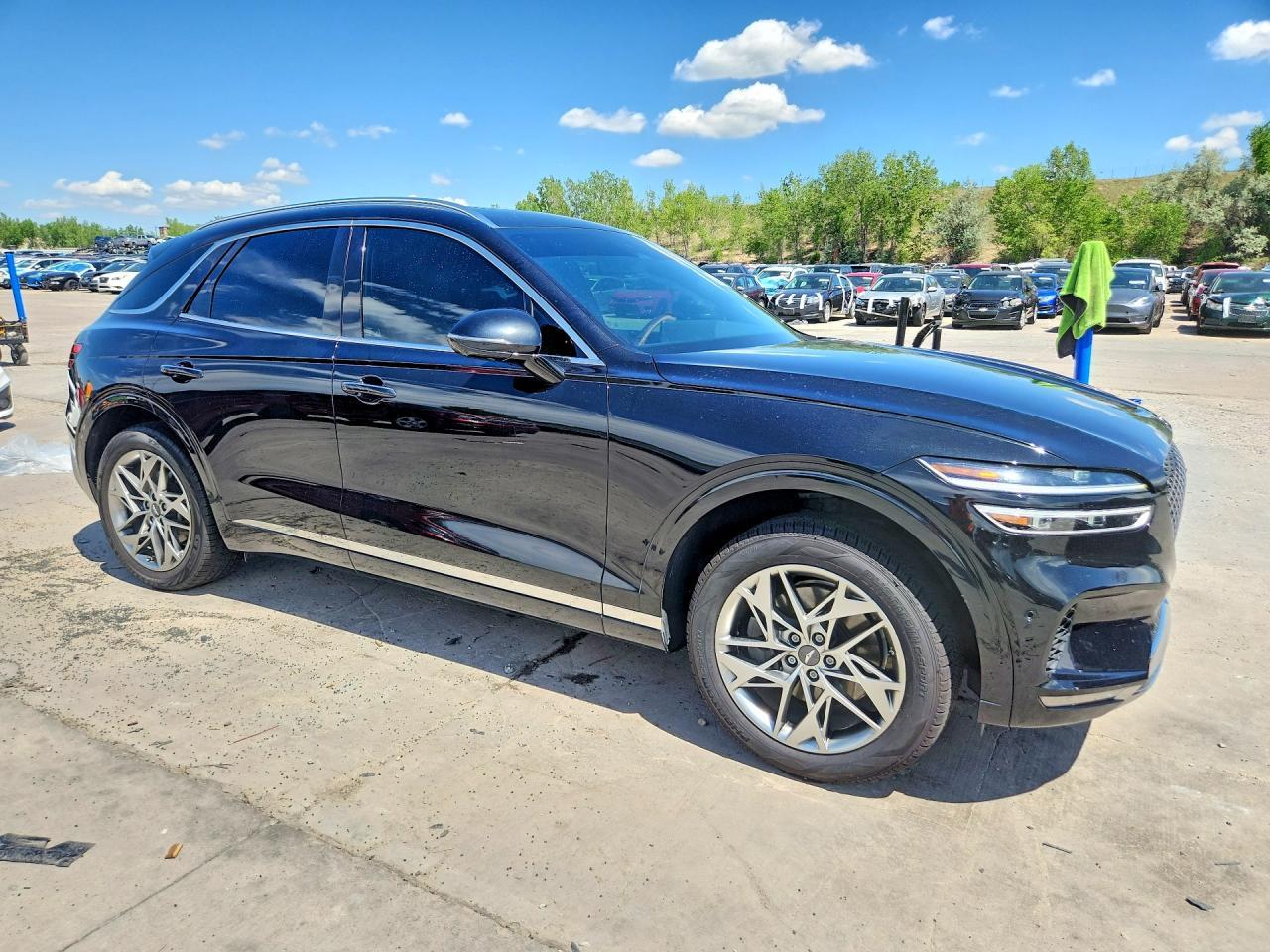 2022 Genesis Gv70 2.5T Standard - Image 4