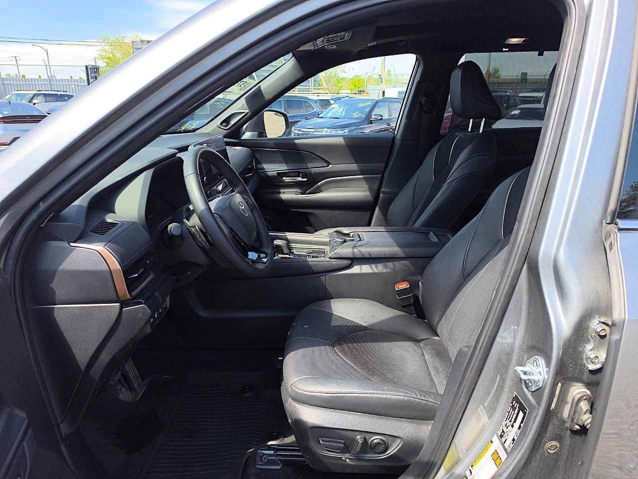 2025 Toyota Grand Highlander Hybrid Max Platinum - Фото 7