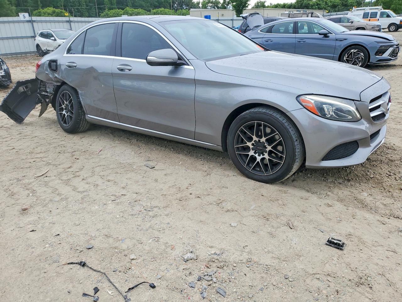 2015 Mercedes-Benz C 300 4Matic - Image 4