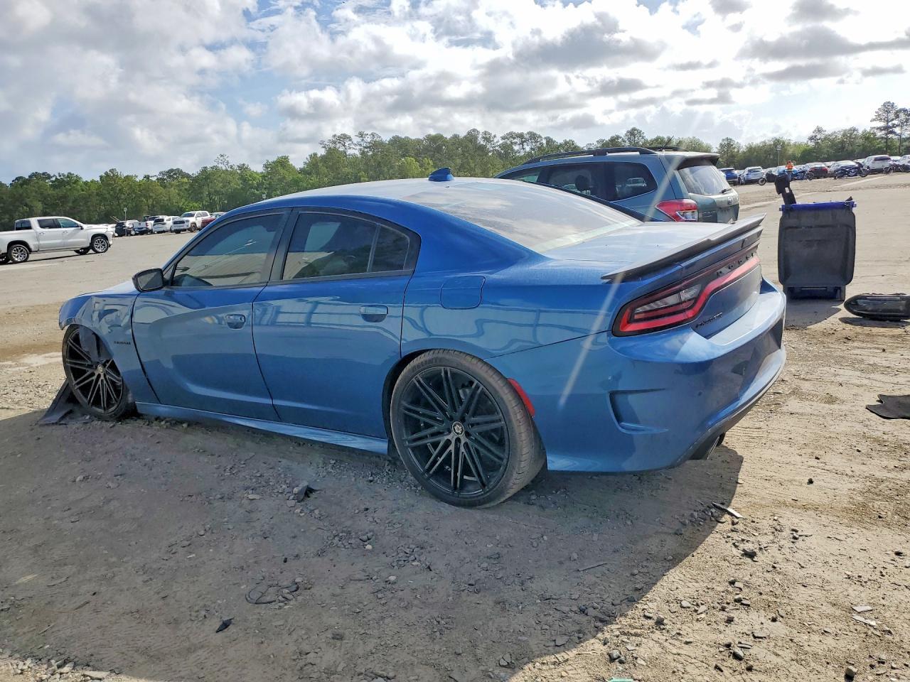 2022 Dodge Charger R - Image 2