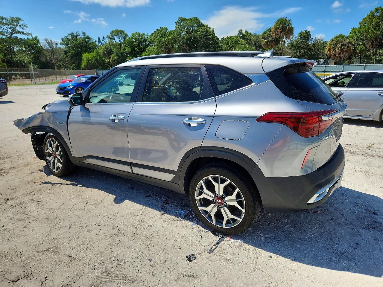 2021 Kia Seltos Sx - Фото 2