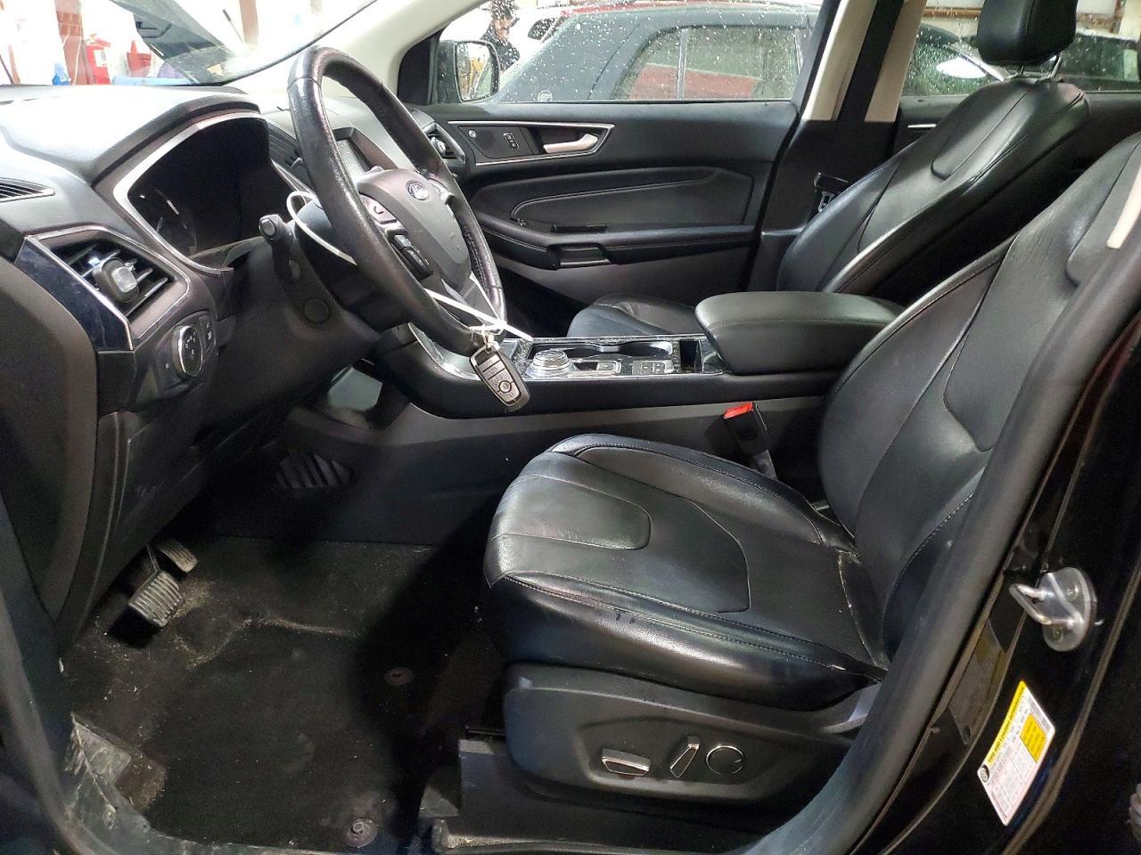 2019 Ford Edge Titanium - Image 7