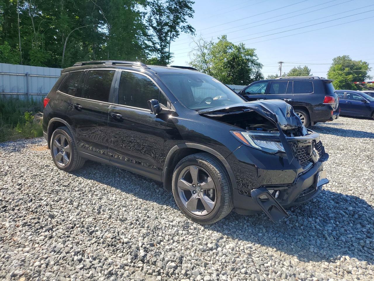 2021 Honda Passport Touring - Image 4