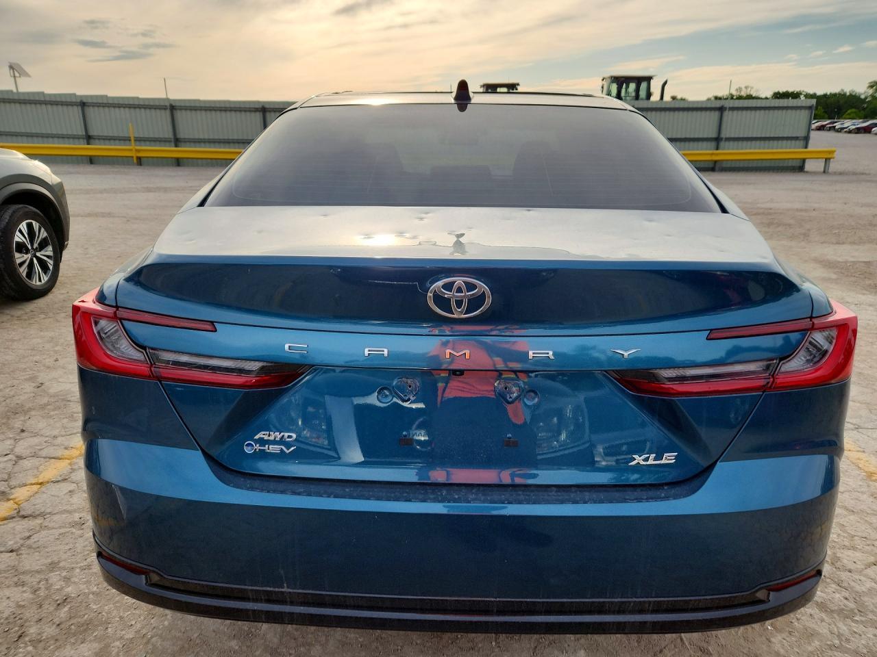 2025 Toyota Camry Xle - Фото 6