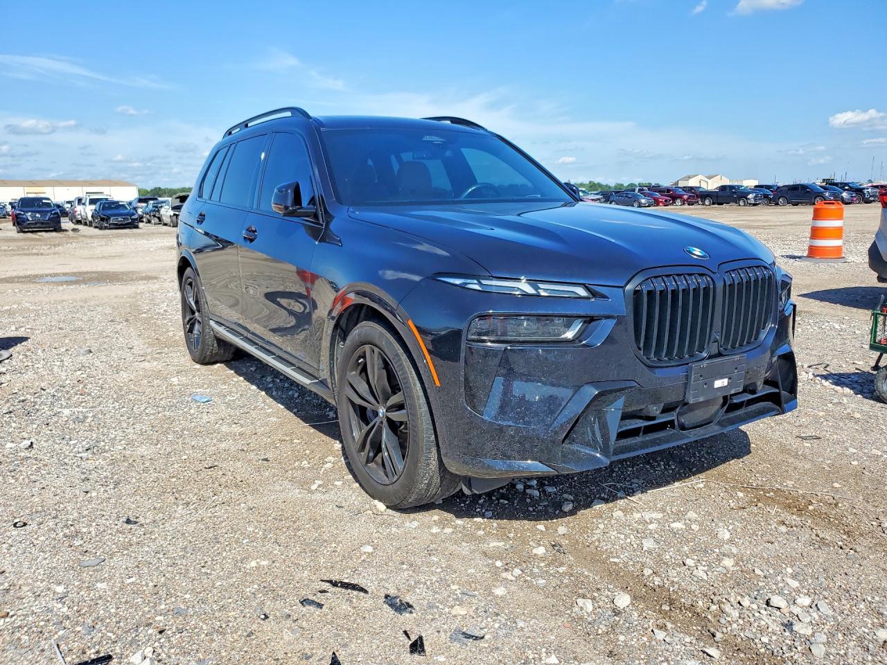 2023 BMW X7 xDrive40I - Фото 4