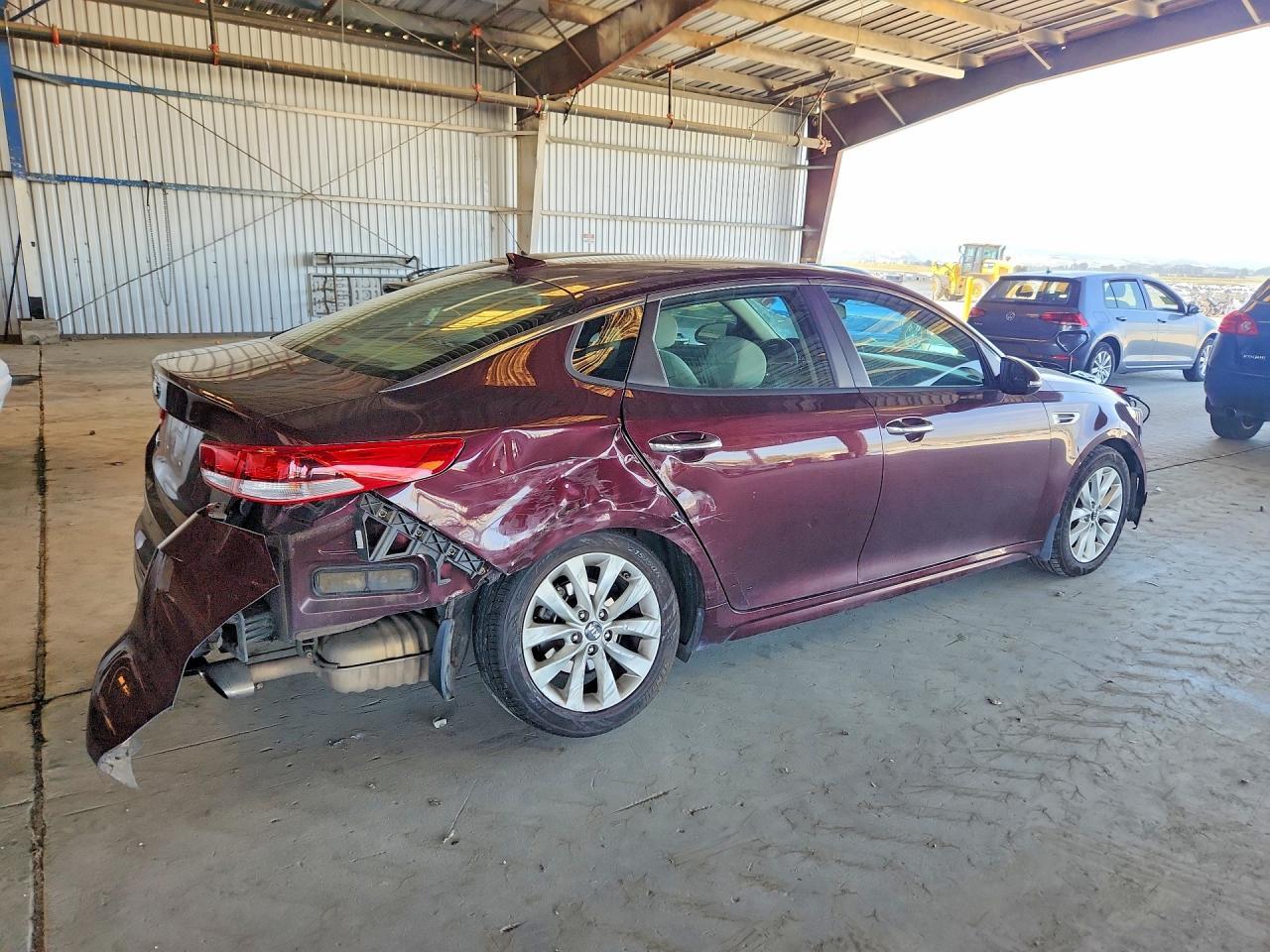 2018 Kia Optima Lx - Фото 3