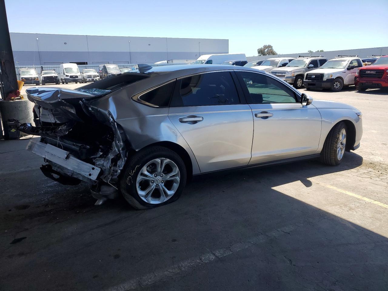 2023 Honda Accord Lx - Фото 3