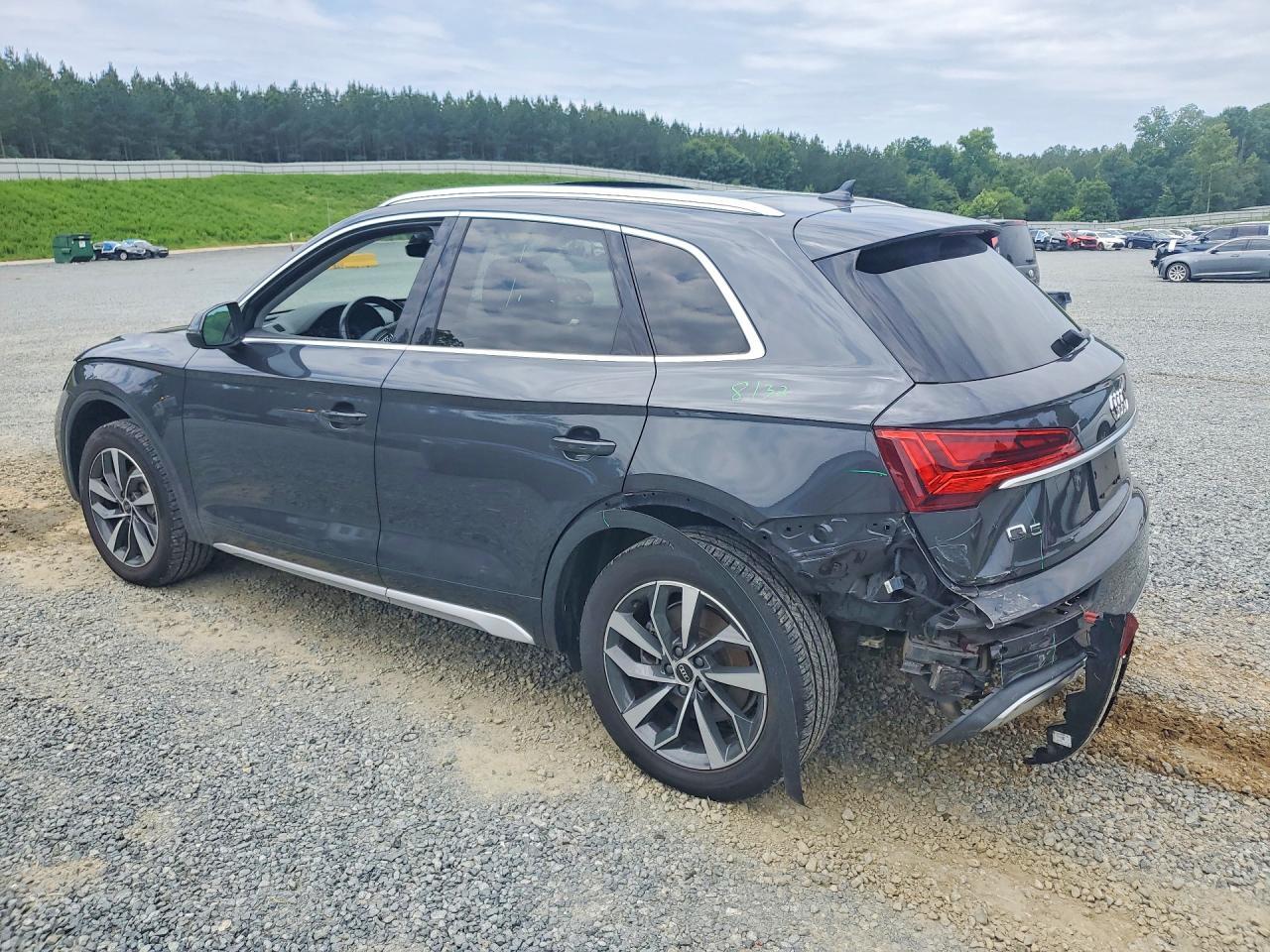 2021 Audi Q5 Premium Plus - Фото 2