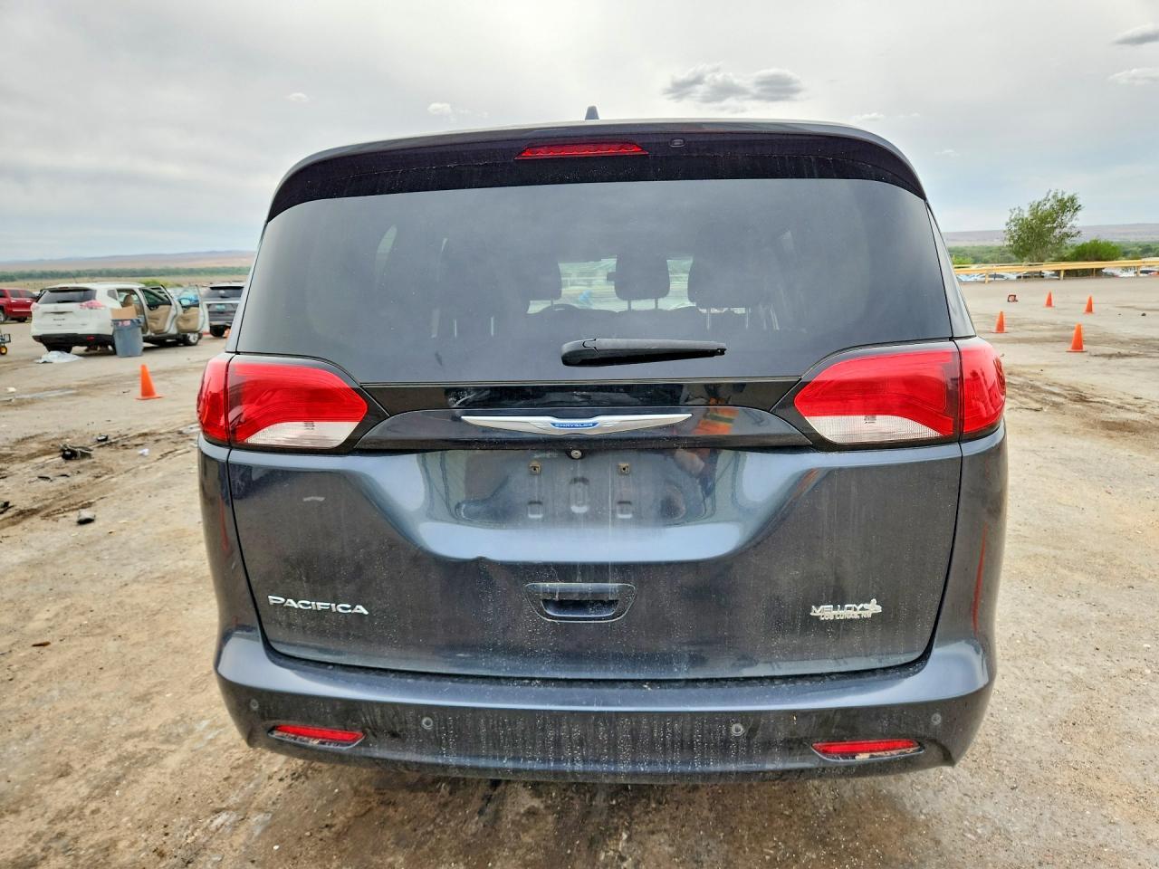 2019 Chrysler Pacifica L - Фото 6