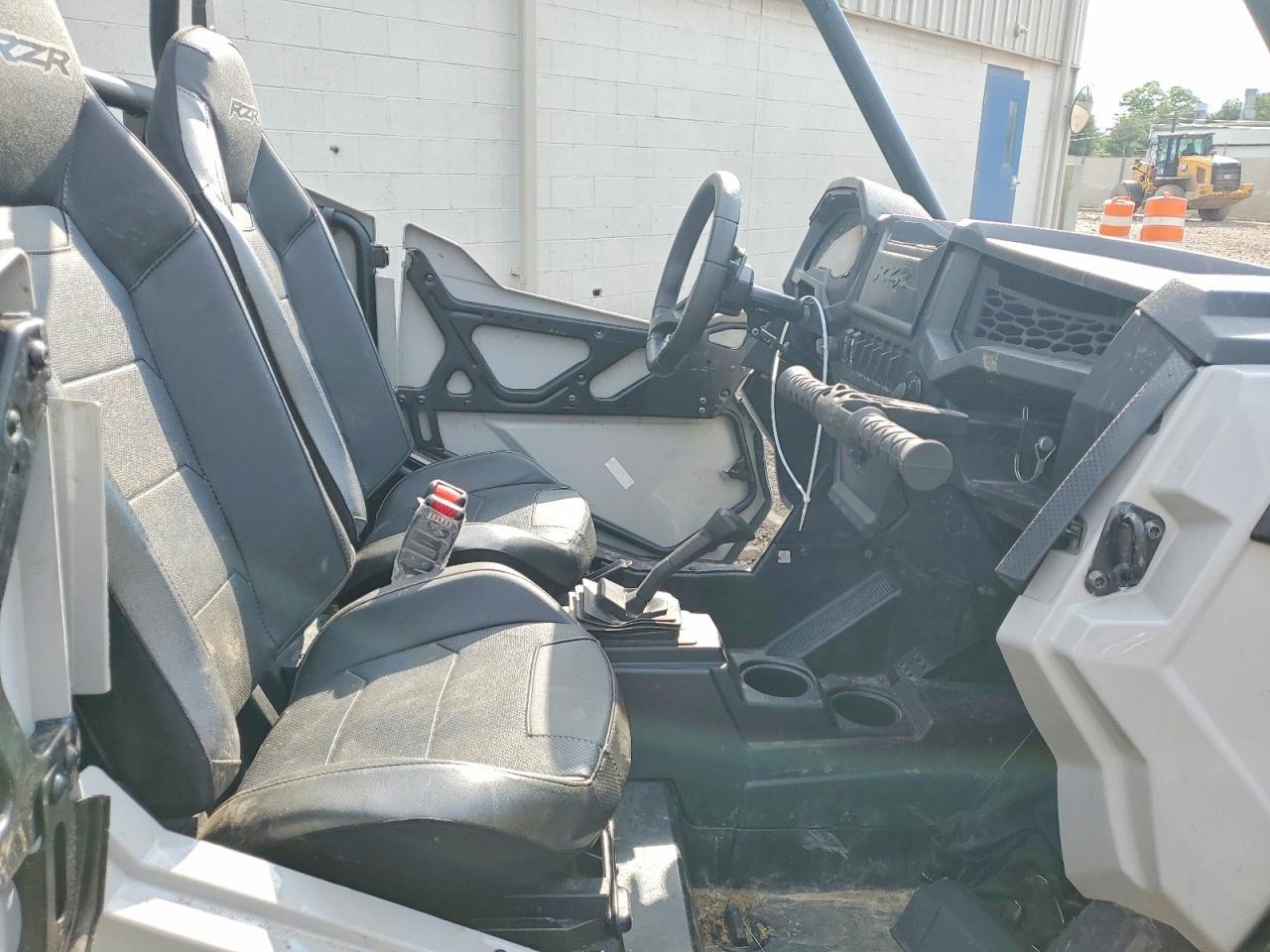 2023 Polaris Rzr Utility Vehicle - Image 5
