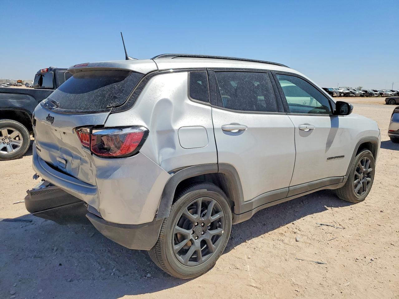 2026 Jeep Compass - Фото 3