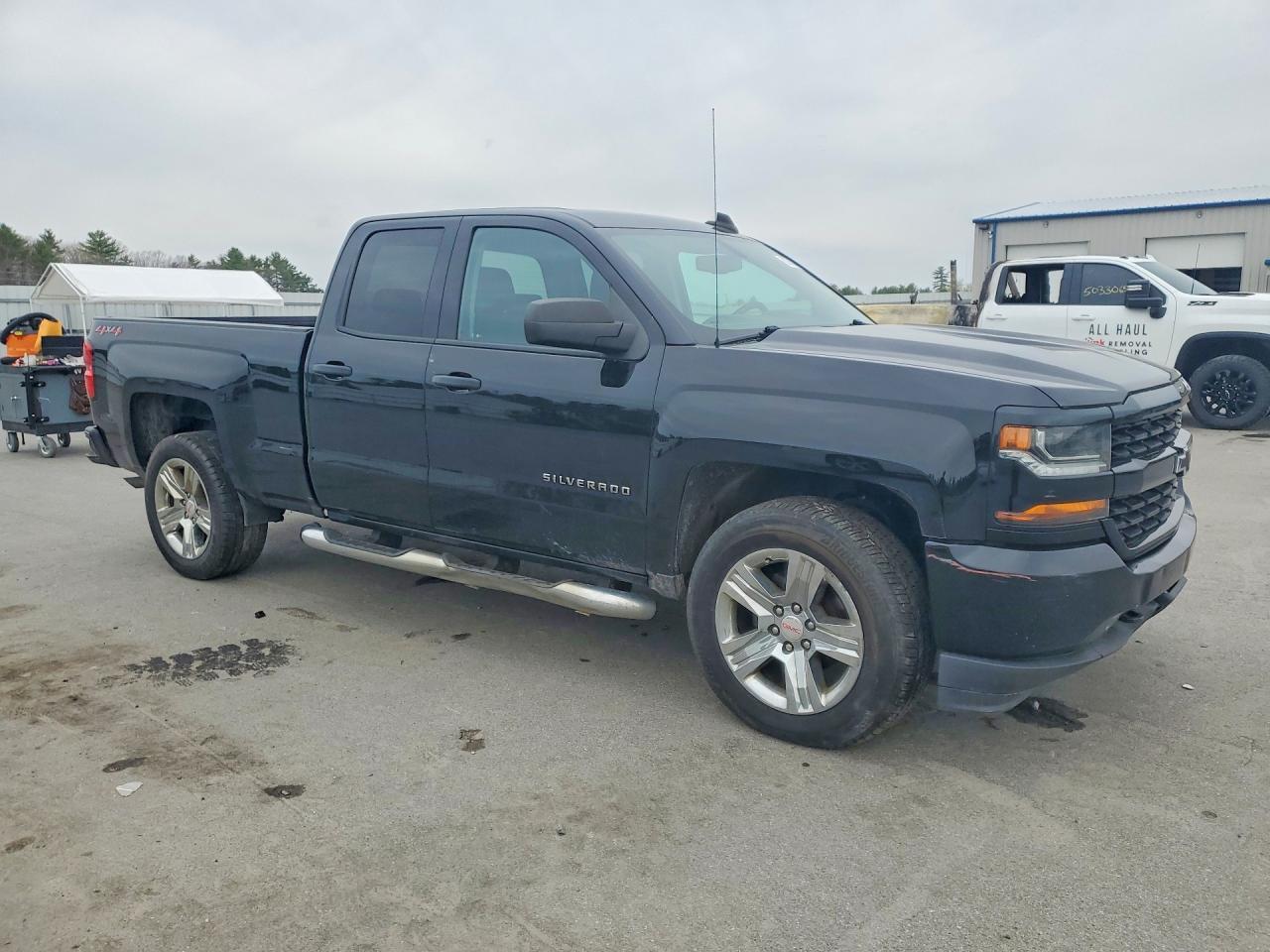 2018 Chevrolet Silverado K1500 Custom - Image 4