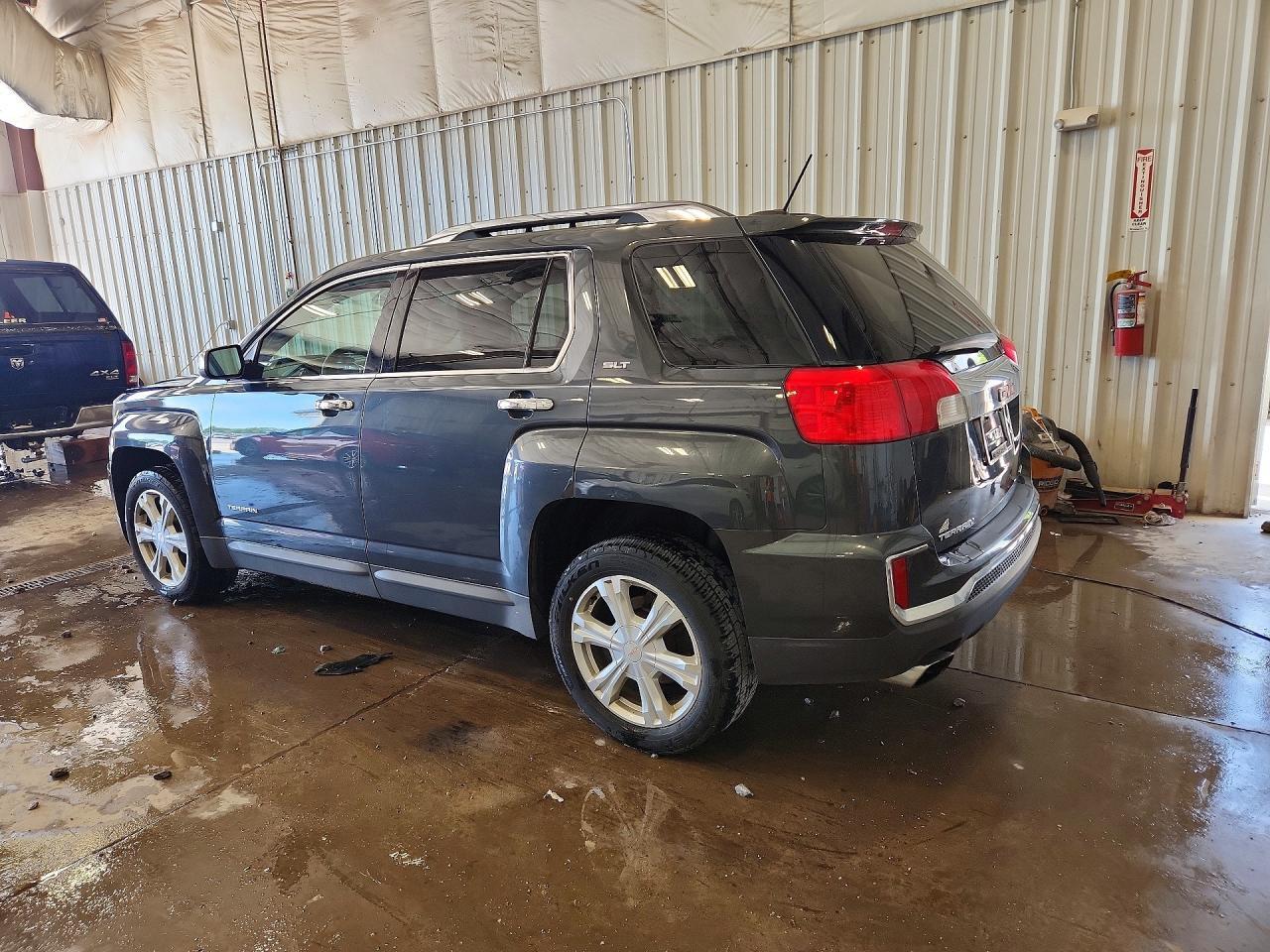 2017 GMC Terrain Slt - Фото 2