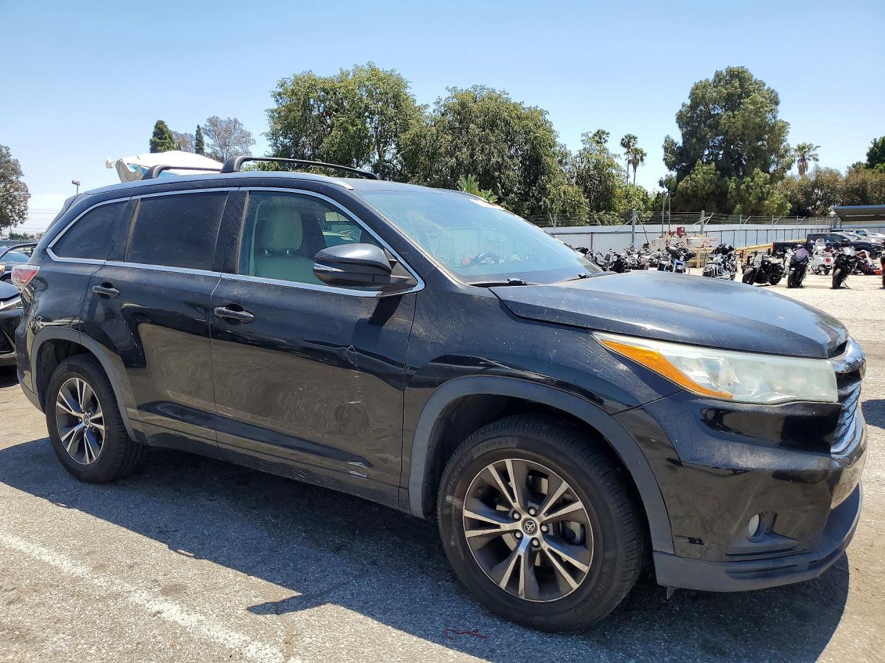 2016 Toyota Highlander Xle - Фото 4