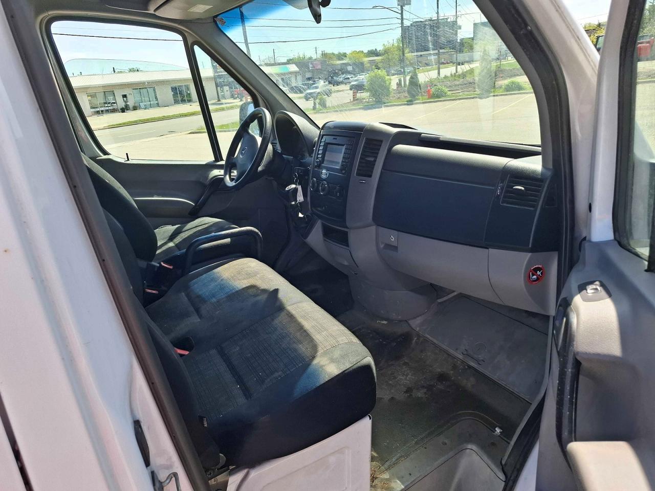 2016 Mercedes-Benz Sprinter 2500 - Image 5