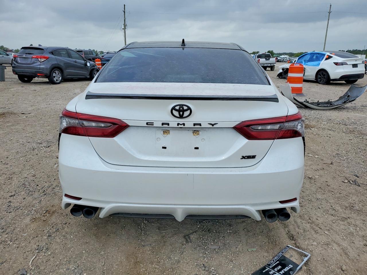 2021 Toyota Camry Xse - Image 6