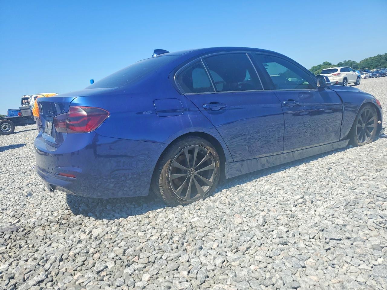 2018 BMW 320 I - Фото 3