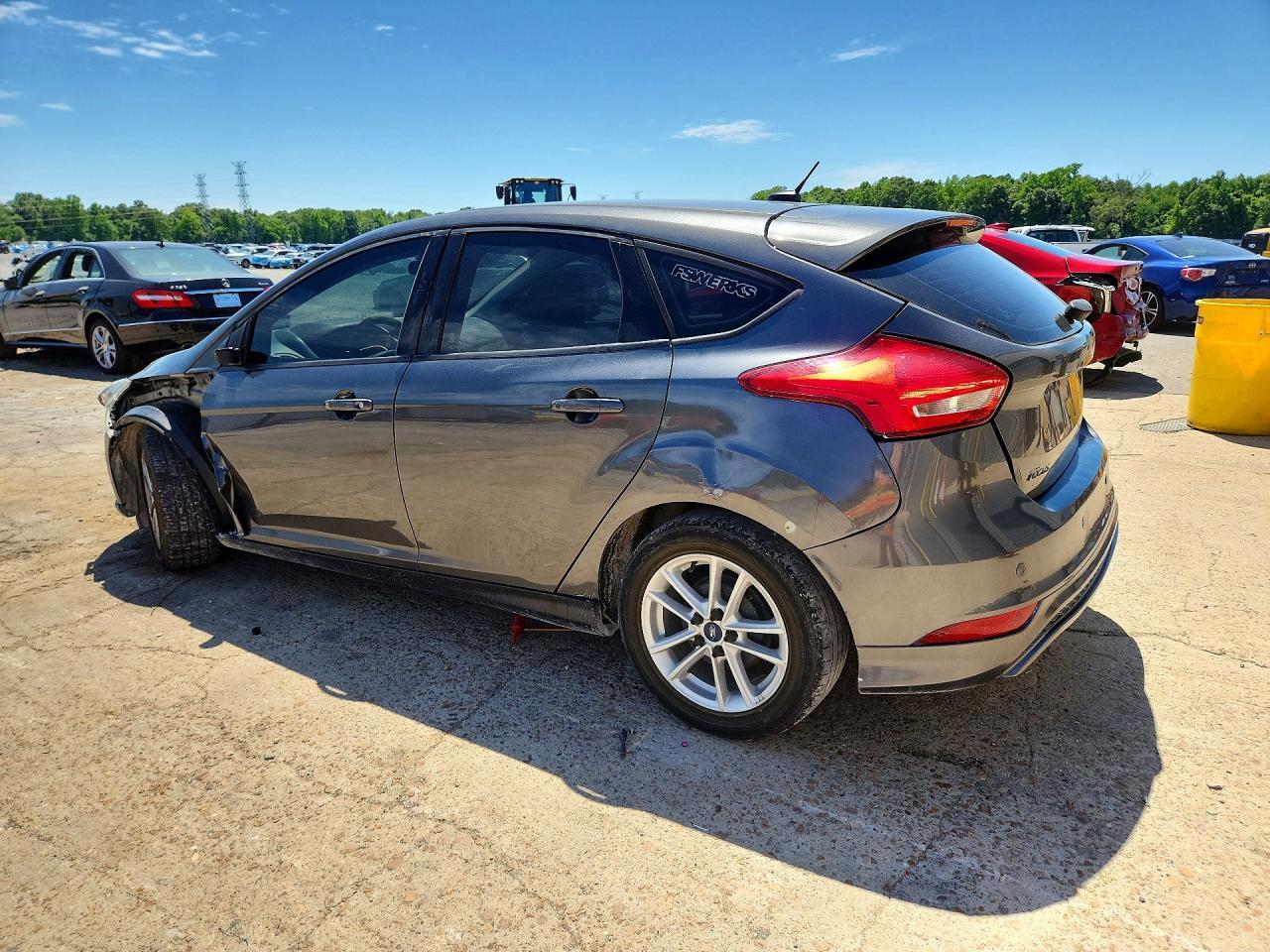 2018 Ford Focus Se - Фото 2