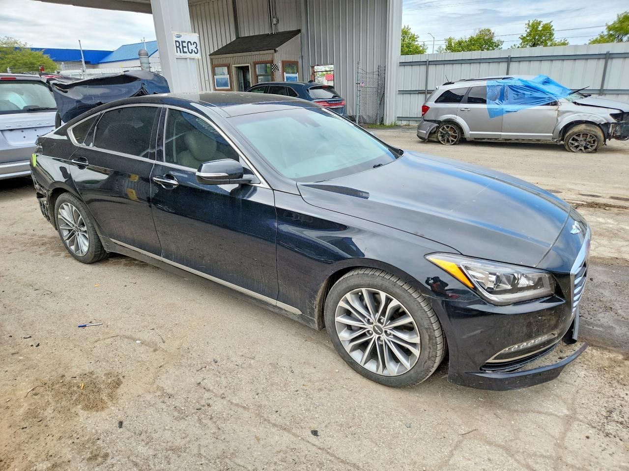 2017 Genesis G80 3.8 - Image 4