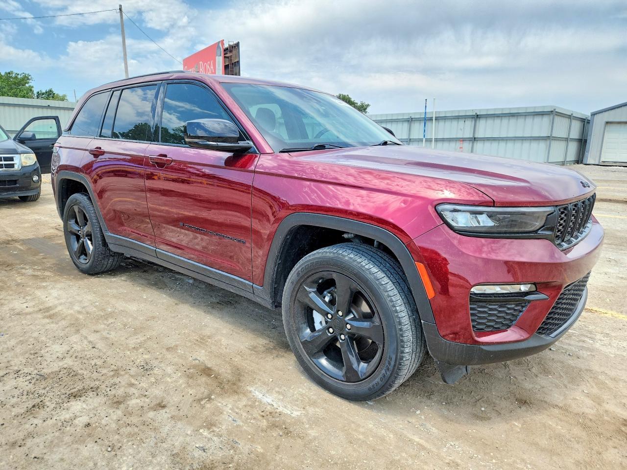 2023 Jeep Grand Cherokee Limited - Image 4