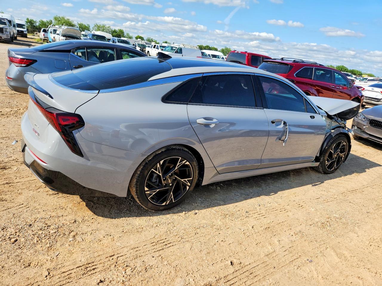 2025 Kia K5 Gt Line - Фото 3