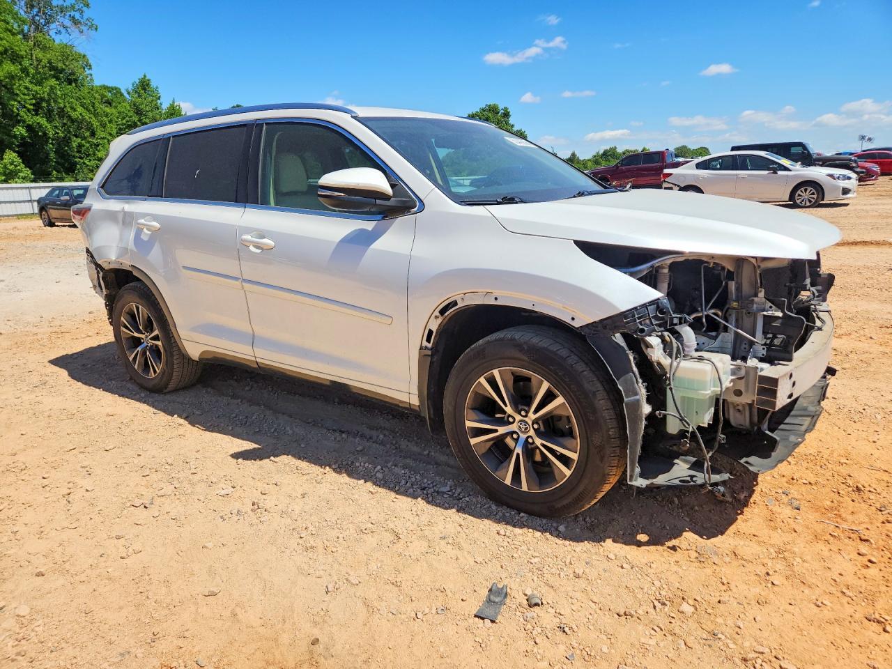 2016 Toyota Highlander Xle - Image 4