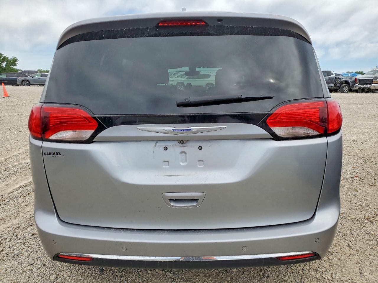 2020 Chrysler Pacifica Touring L - Фото 6