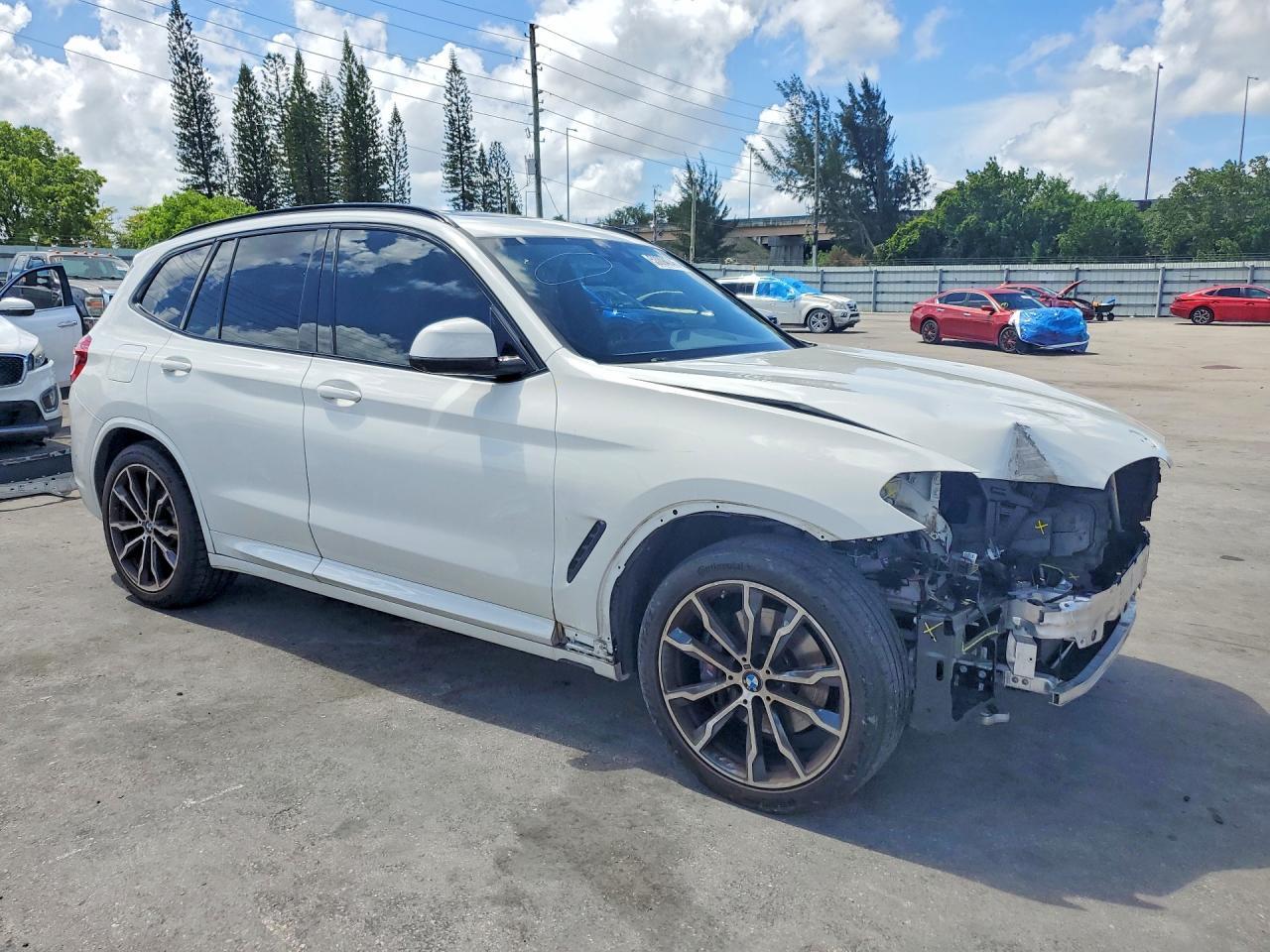 2021 BMW X3 M - Фото 4