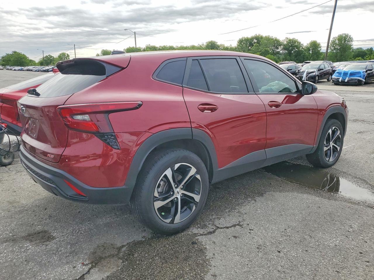 2025 Chevrolet Trax 1Rs - Image 3