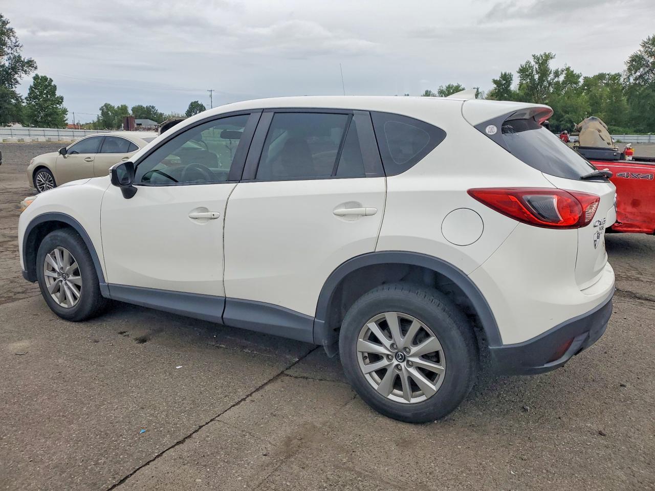 2016 Mazda Cx-5 Sport - Image 2