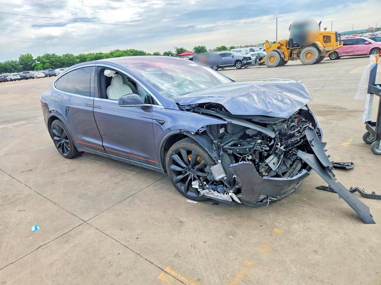 2021 Tesla Model X - Image 4