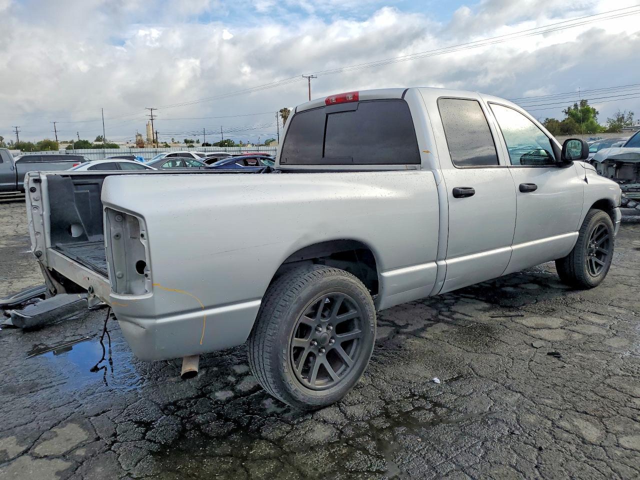 2003 Dodge Ram 1500 St - Фото 3
