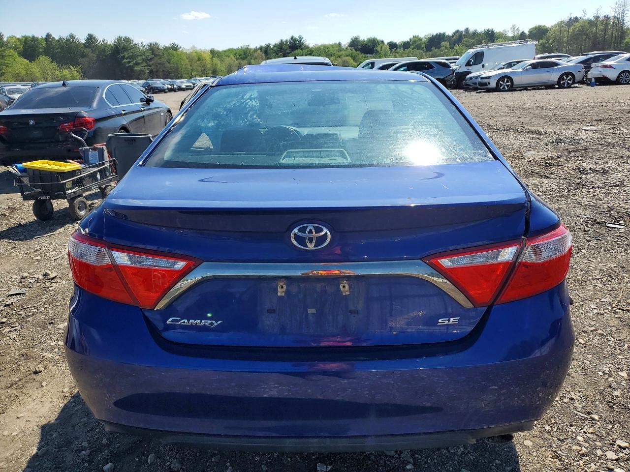 2015 Toyota Camry Se - Image 6