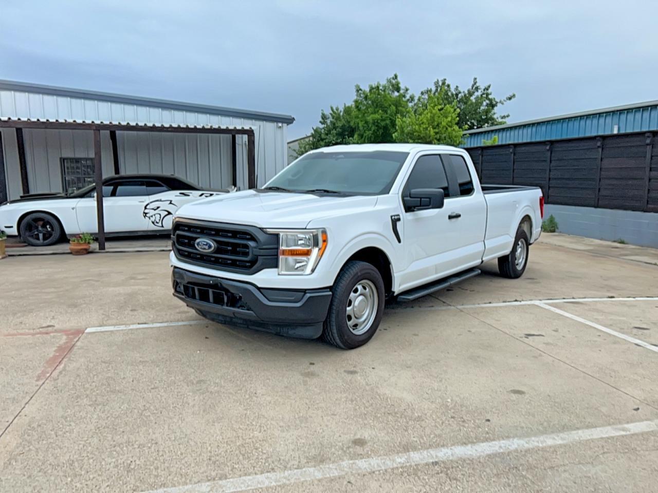 2022 Ford F150 Super Cab - Фото 2