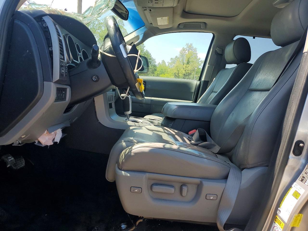 2017 Toyota Sequoia Limited - Фото 7