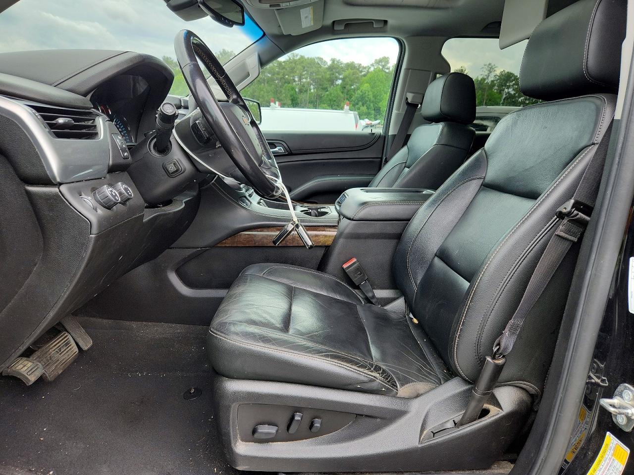 2019 Chevrolet Suburban K1500 Lt - Image 7